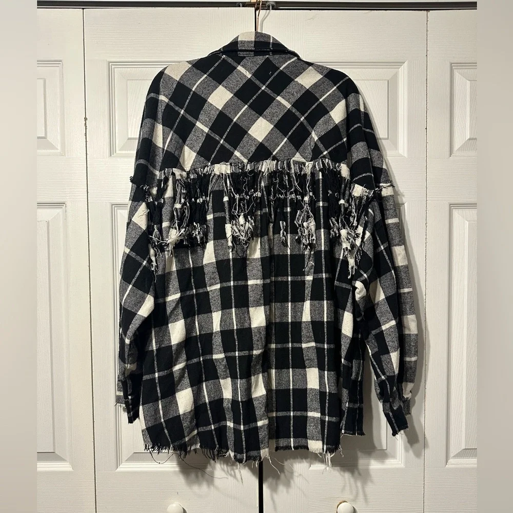 Oli & Hali Oversized Flannel Shacket SzM/L - Picture 4 of 4
